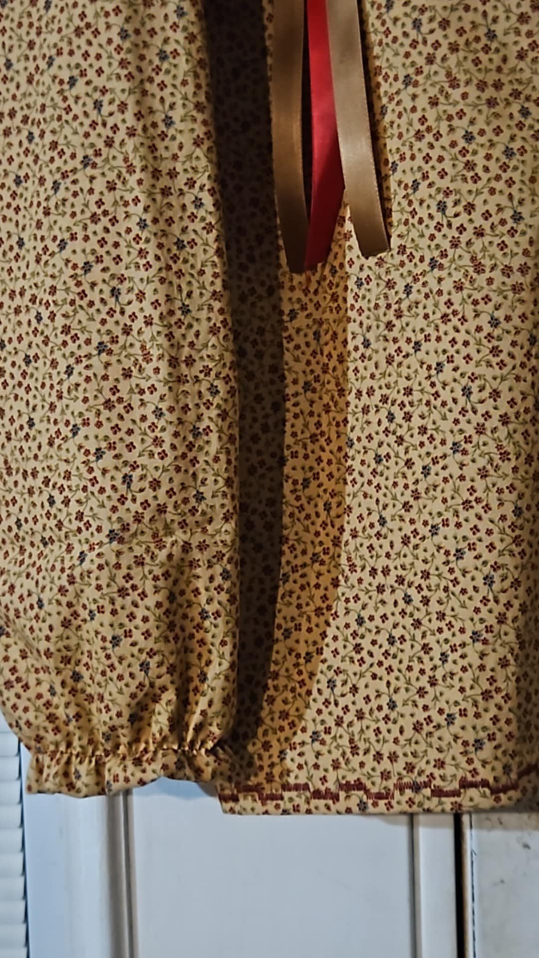 Traditional pullover youth M ribbon shirt