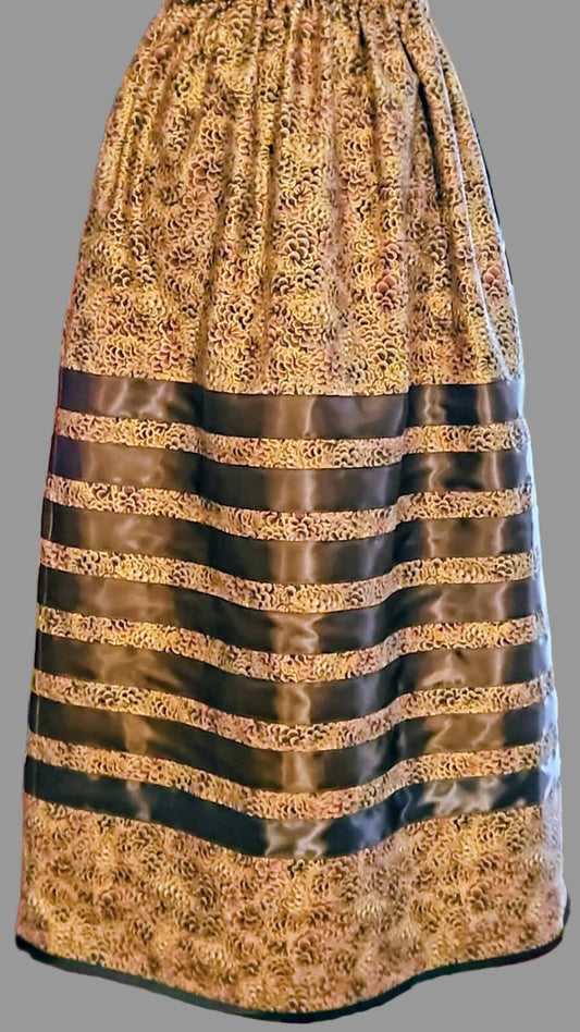7 Generations, Pinecone Ribbon skirt