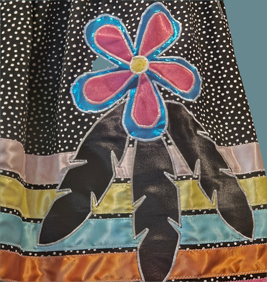 Ribbon skirt with handcut applique