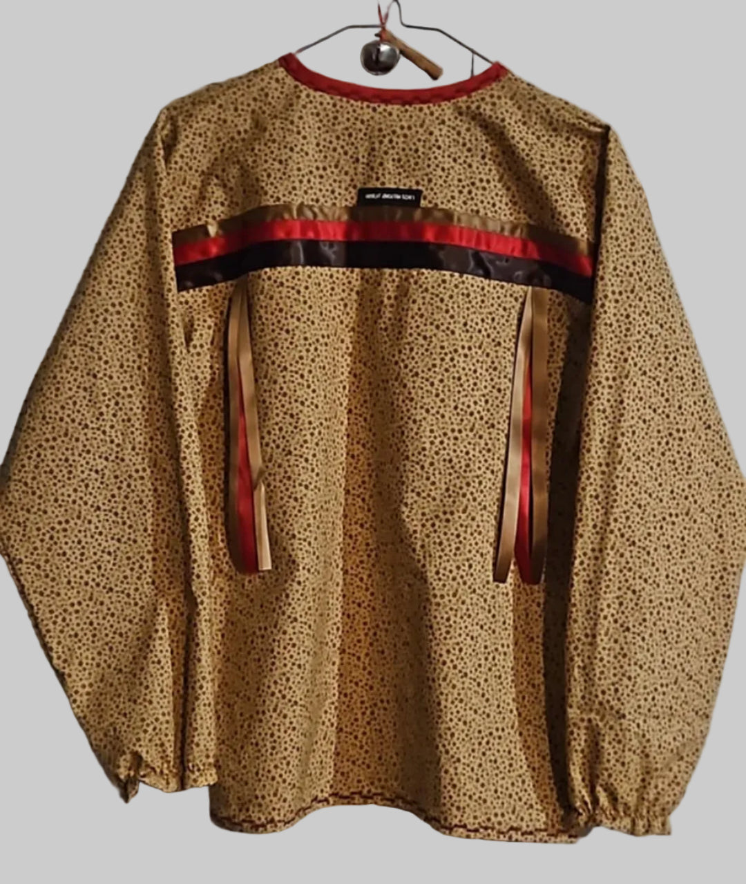 Traditional pullover youth M ribbon shirt