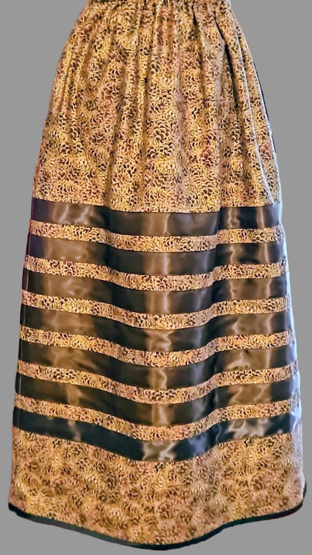 7 Generations, Pinecone Ribbon skirt