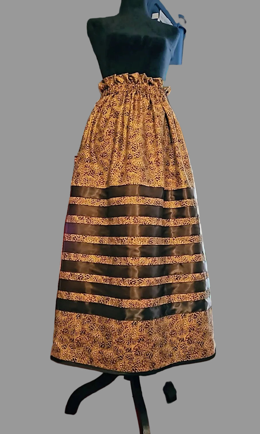 7 Generations, Pinecone Ribbon skirt
